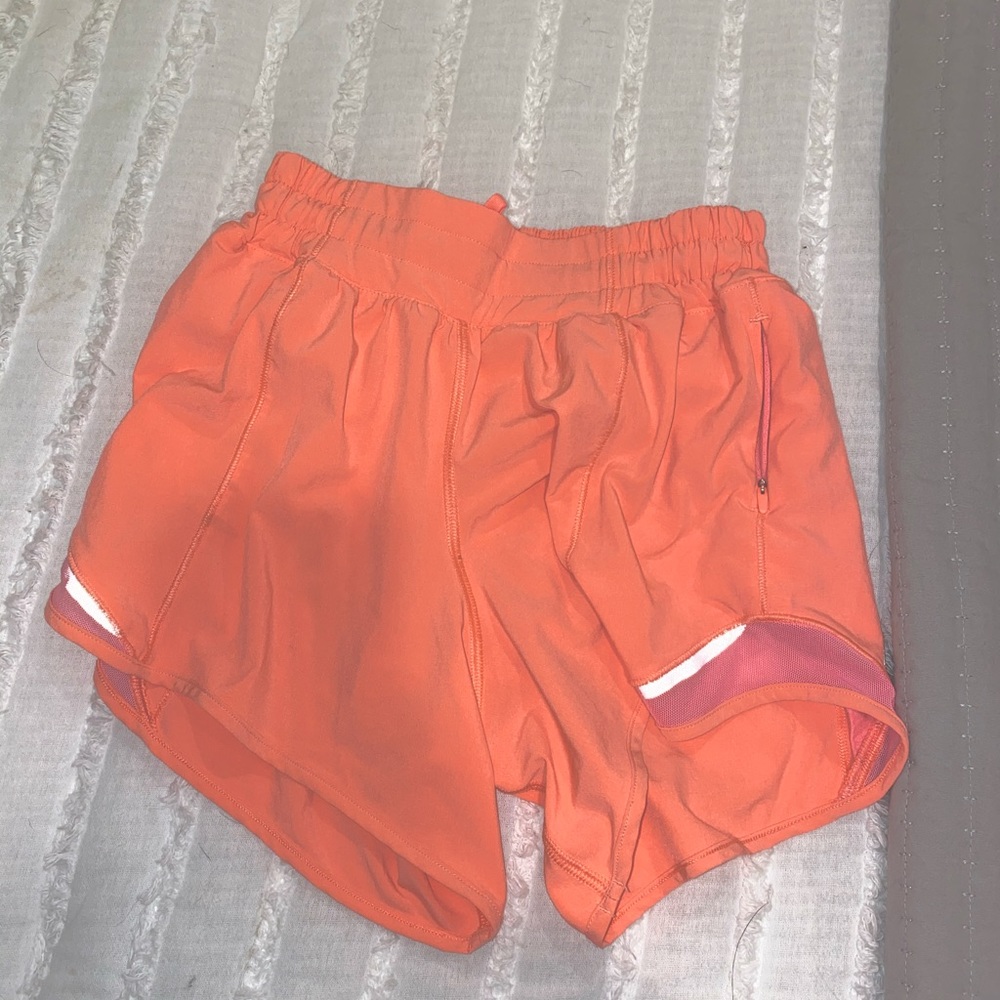 ‼️LULULEMON SUNSET HOTTY HOT SHORTS‼️